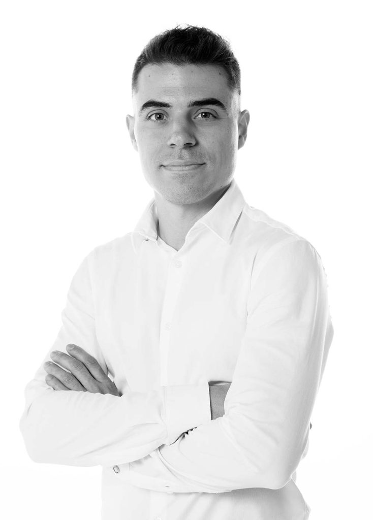 Fotografía de retrato fondo liso